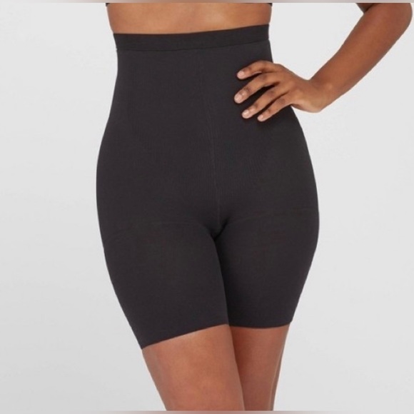 SPANX BUNDLE 3 PC - Picture 4 of 7